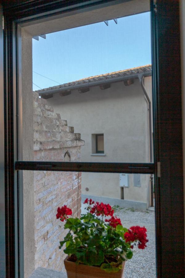 Apartamento Al Centro del Borgo Guarene Exterior foto